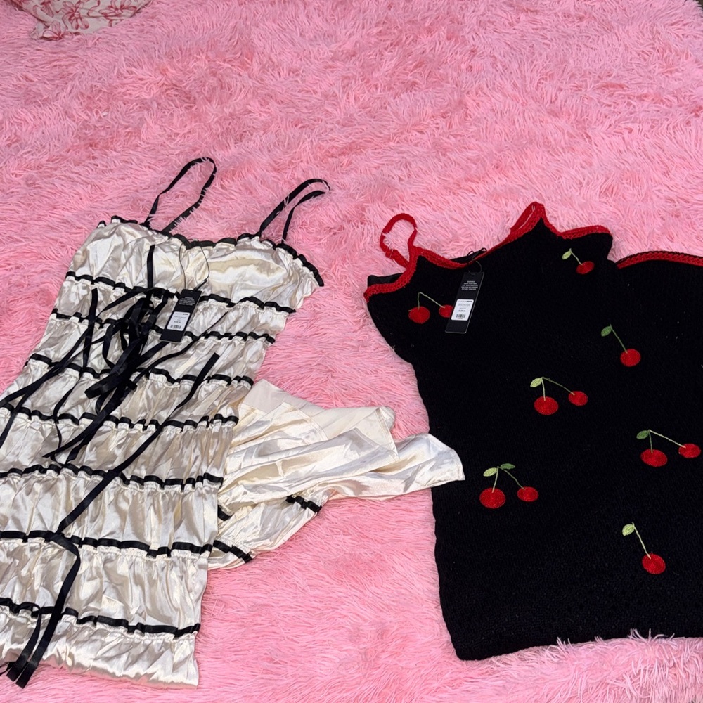 2 brand new Fashion Nova dresses, both size XL